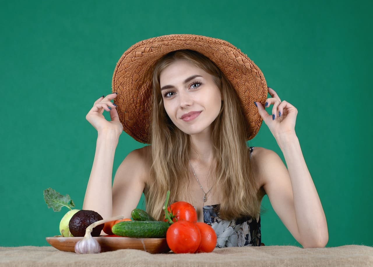 How to Date a Vegetarian Woman?