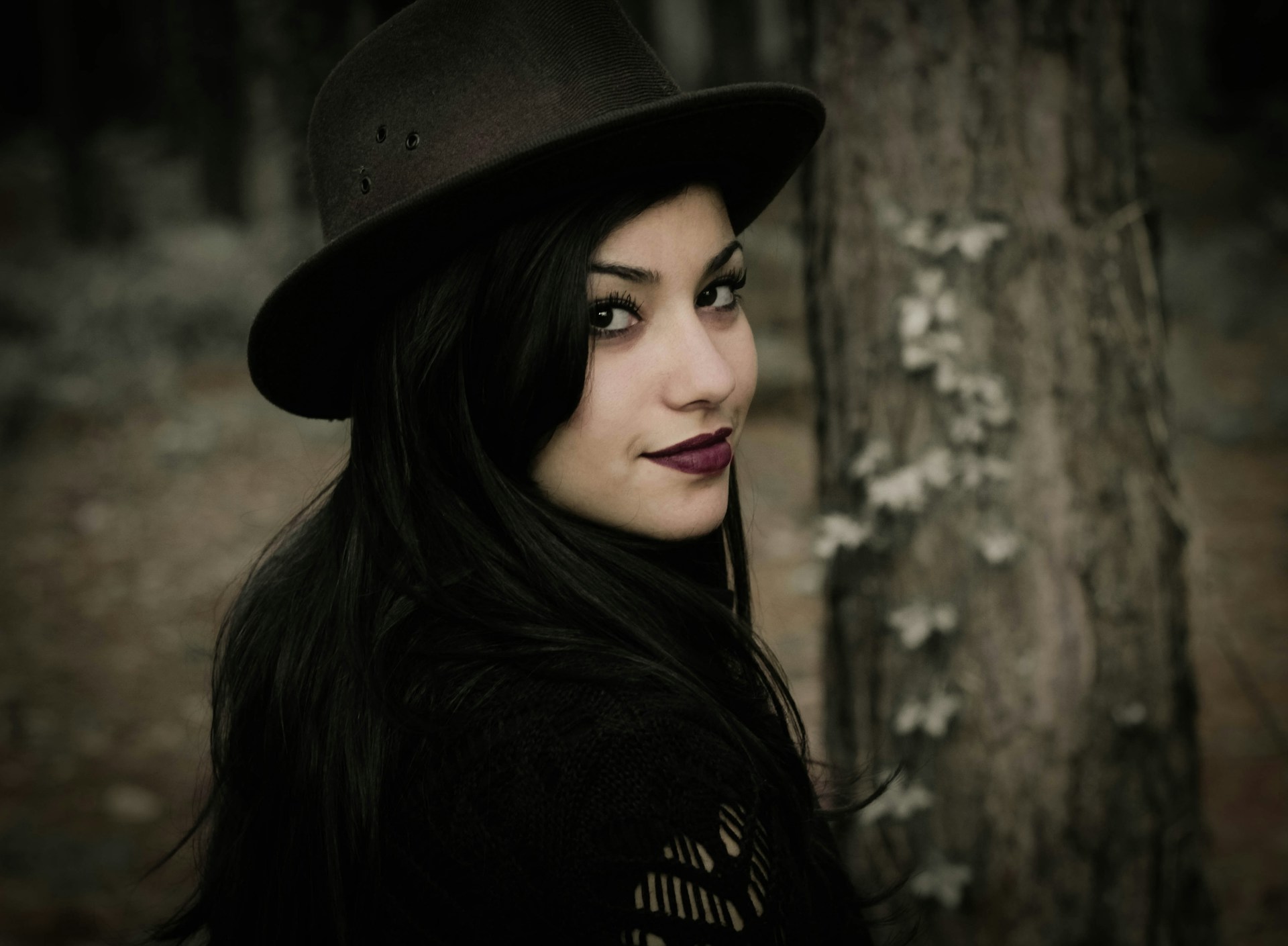 Dating a Highly Sensitive Woman: Understanding and Nurturing a Deep Connection Dating a Highly Sensitive Woman: Understanding and Nurturing a Deep Connection