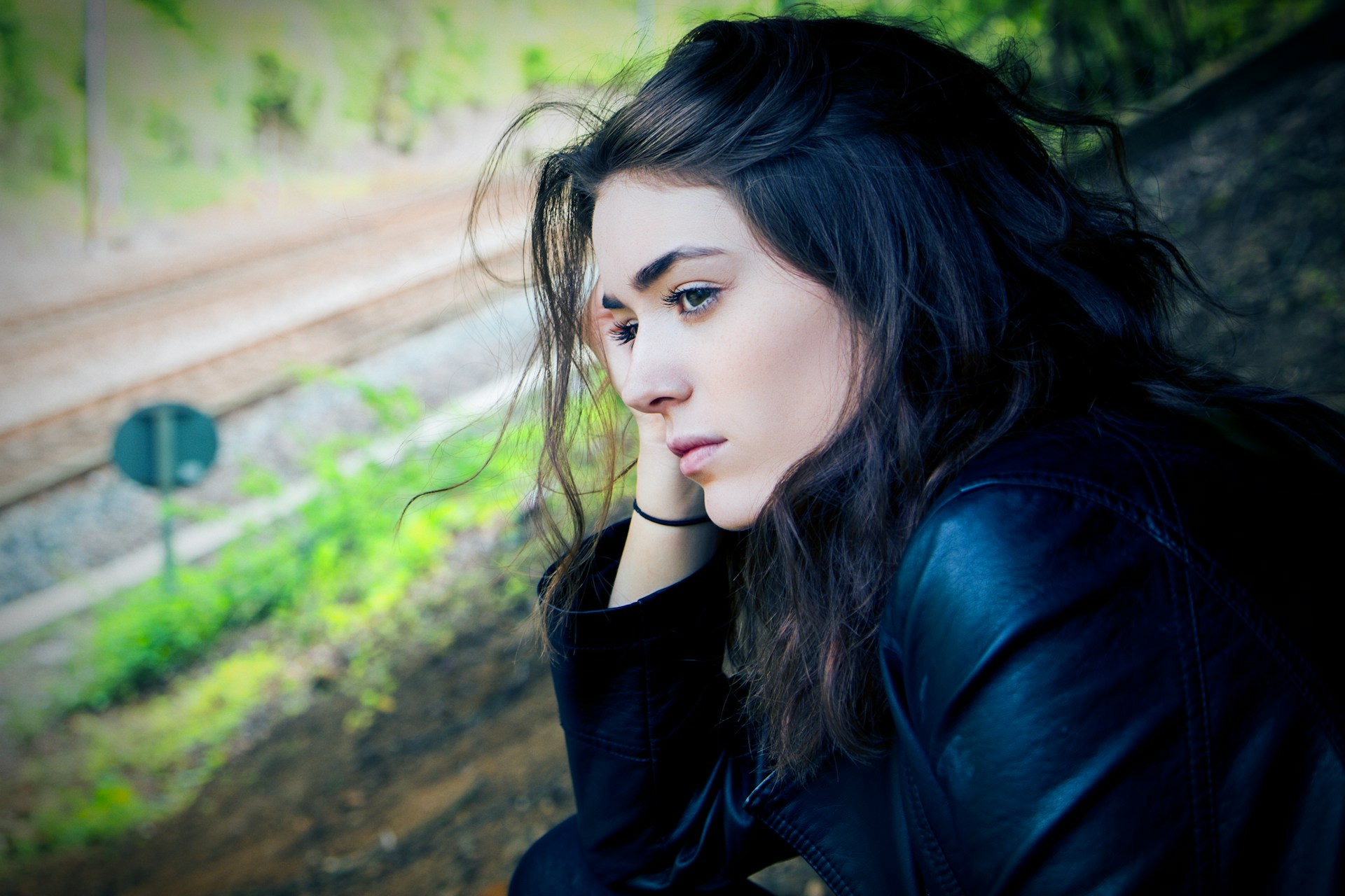 How to Date an Insecure Woman? How to Date an Insecure Woman?