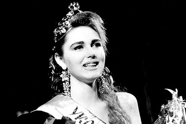 Olga Ovcharenko - - Miss Ukraine 1991