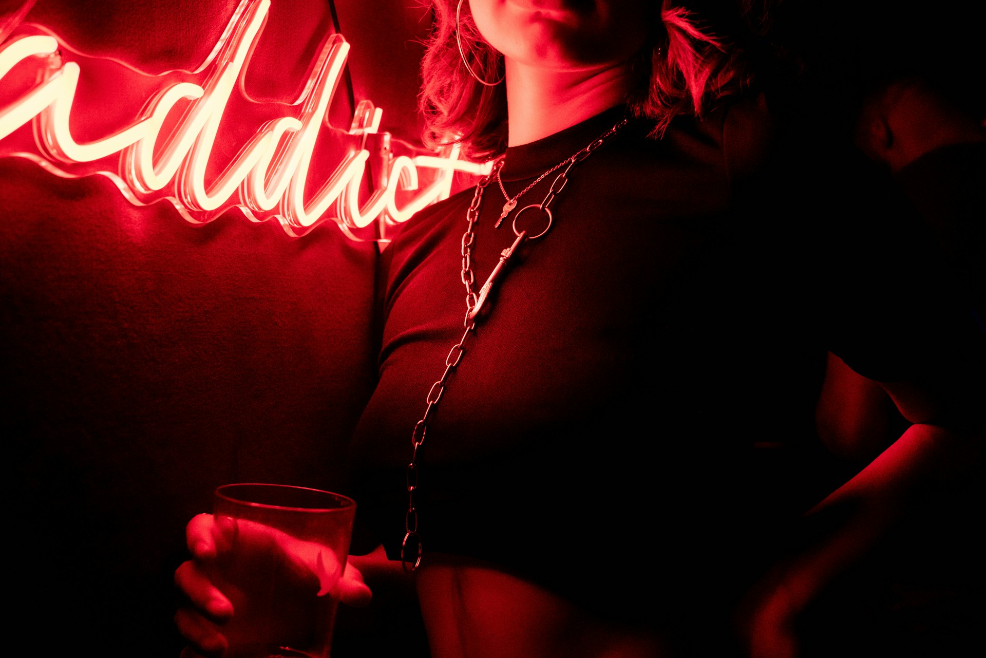 Benefits of Dating Party Girlfriends