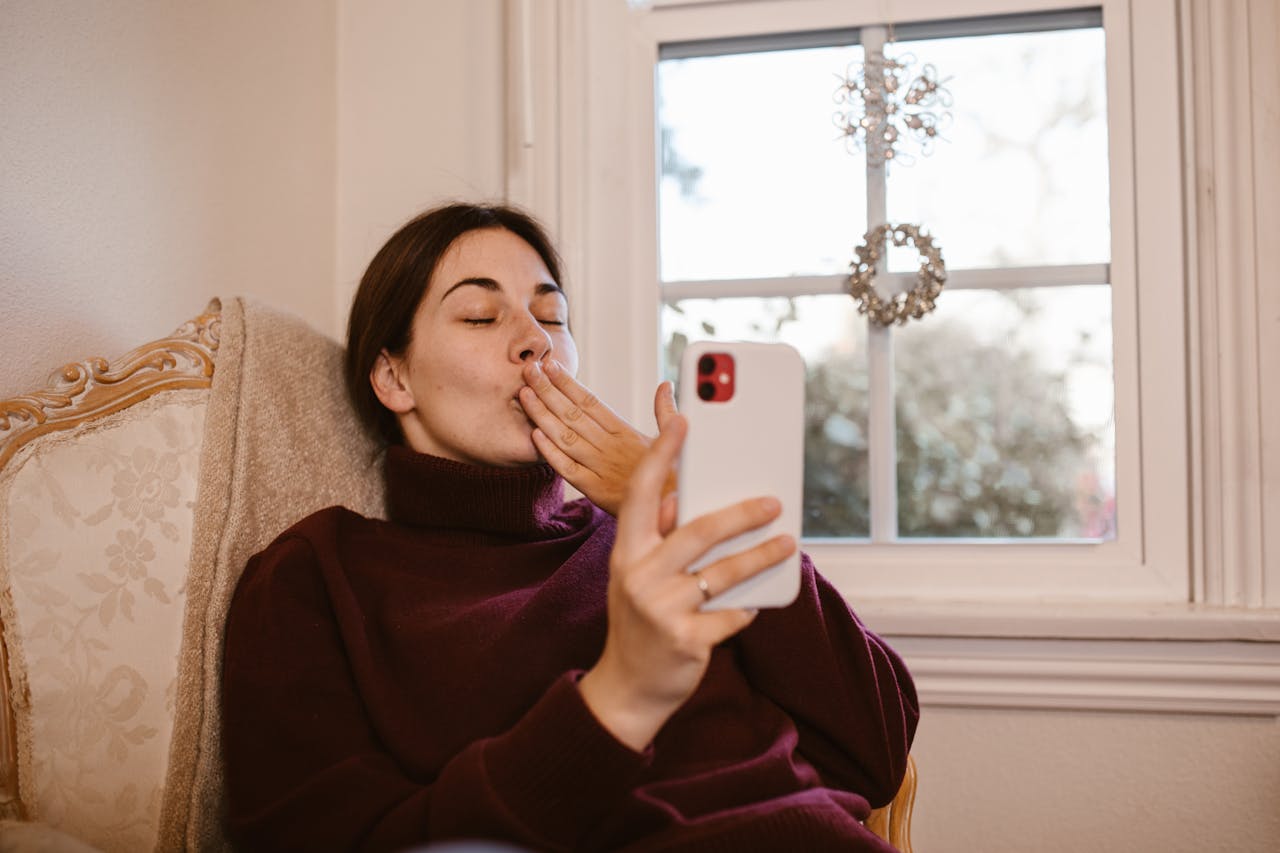 Beyond Video Calls: Unique Long-Distance Date Ideas Beyond Video Calls: Unique Long-Distance Date Ideas